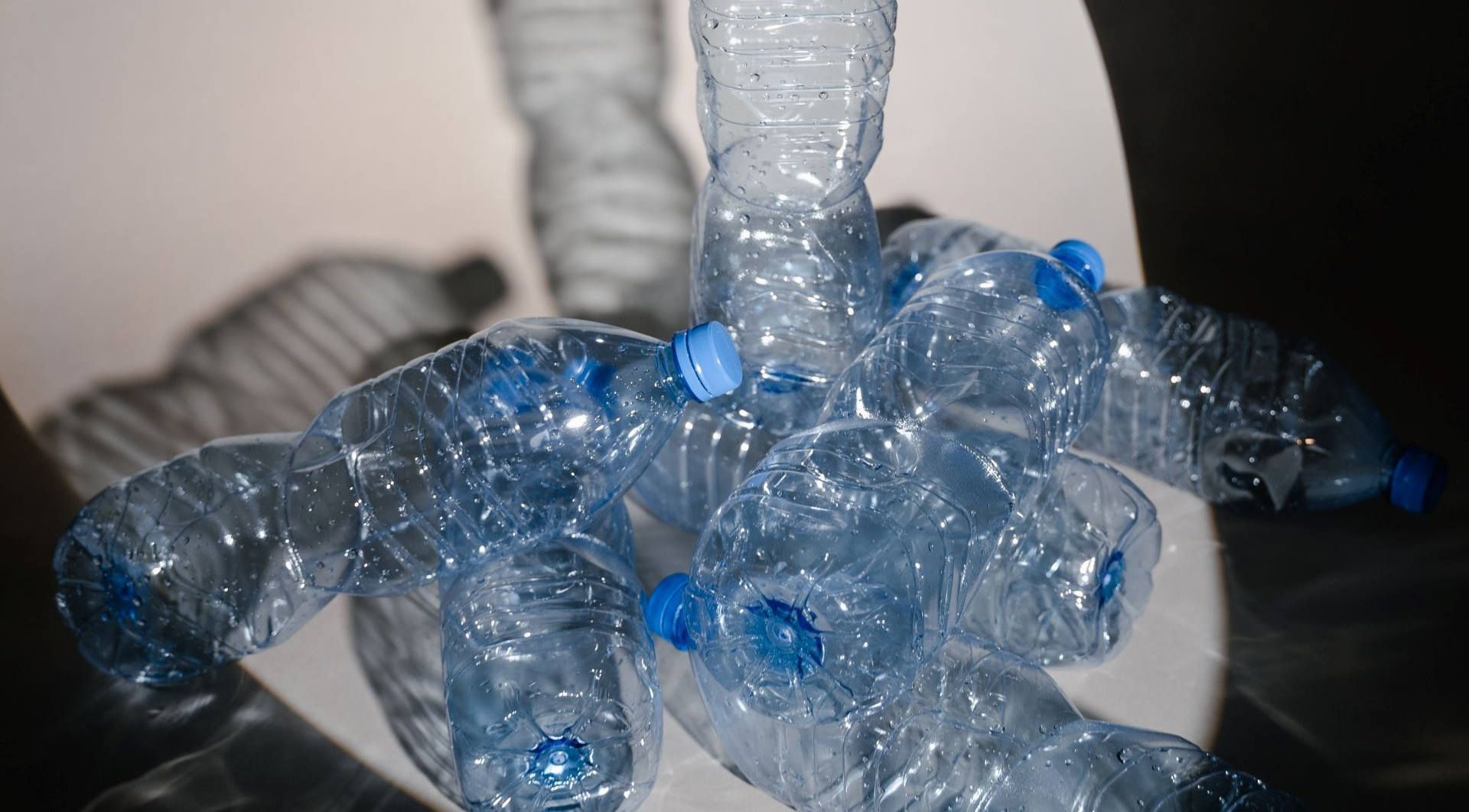 You are currently viewing History of Plastic Water Bottles: How Did They Become So Ubiquitous?